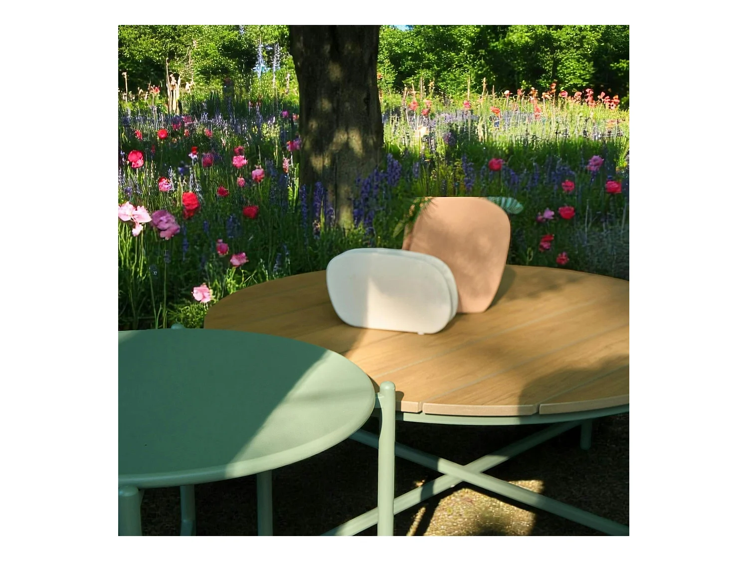 Salon de jardin 4 places avec tables basses, couleur verte MENDOZA