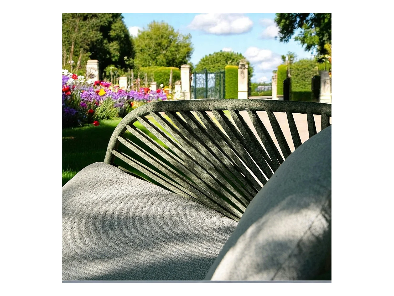 Salon de jardin 4 places avec tables basses, couleur verte MENDOZA