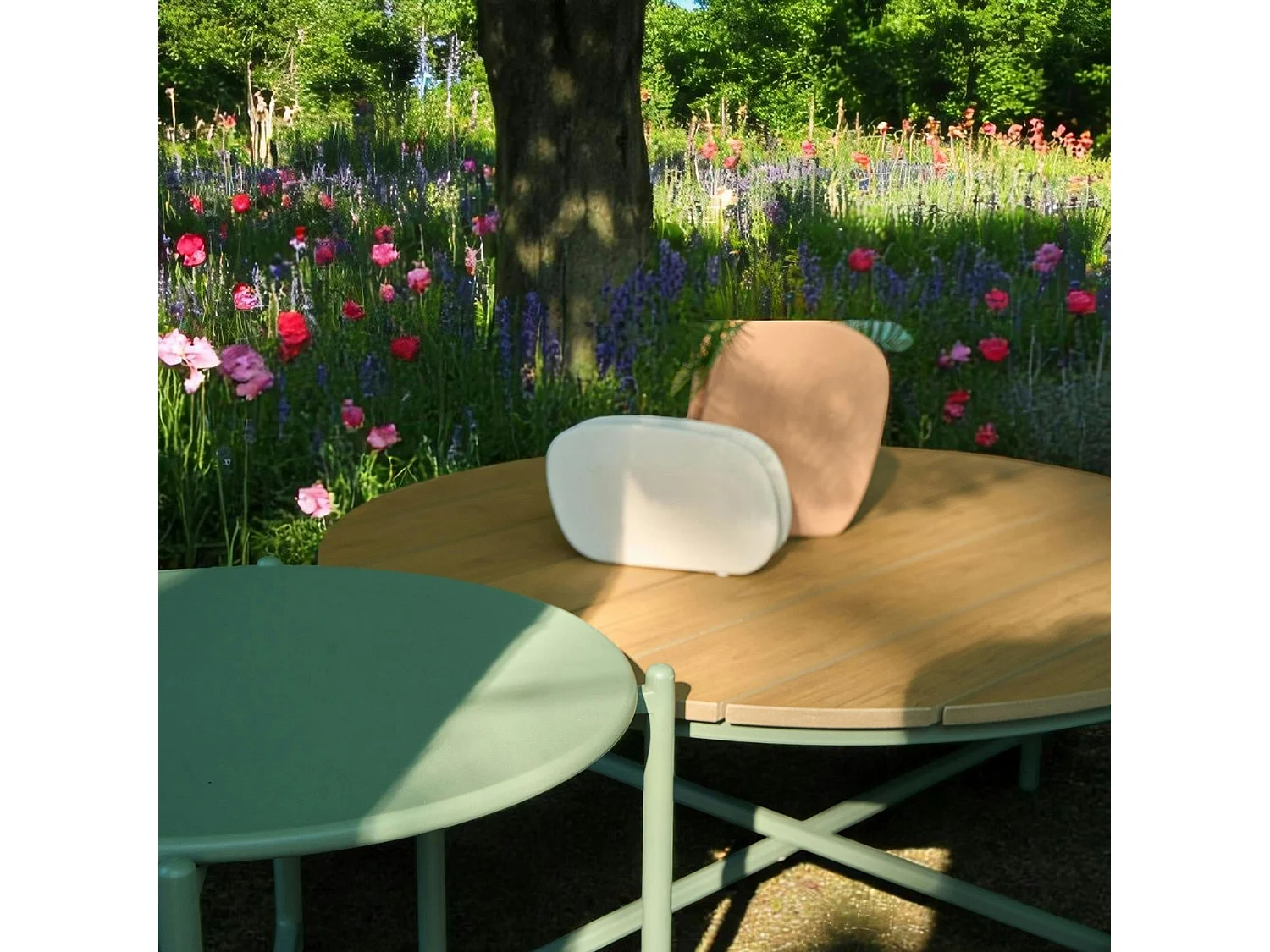 Salon de jardin 4 places avec tables basses, couleur verte MENDOZA