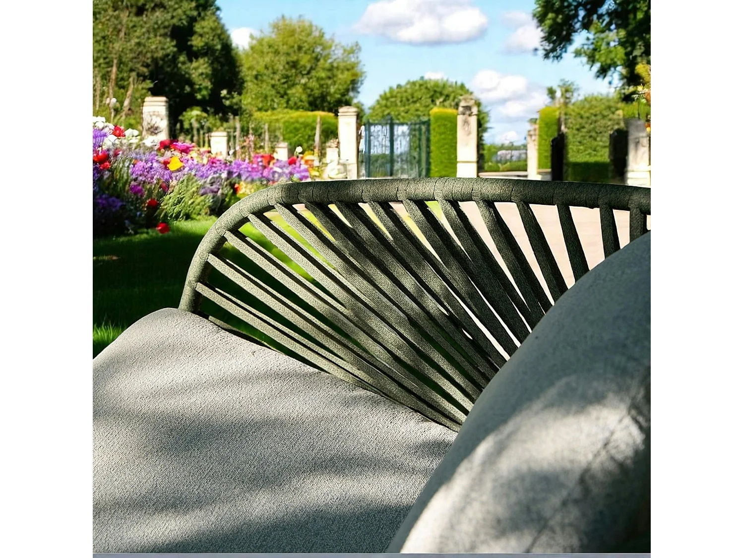 Salon de jardin 4 places avec tables basses, couleur verte MENDOZA