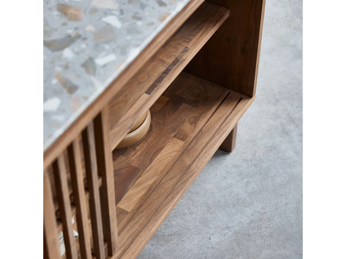 Credenza Isaure in legno di noce massello e battuto di terrazzo premium 160 cm