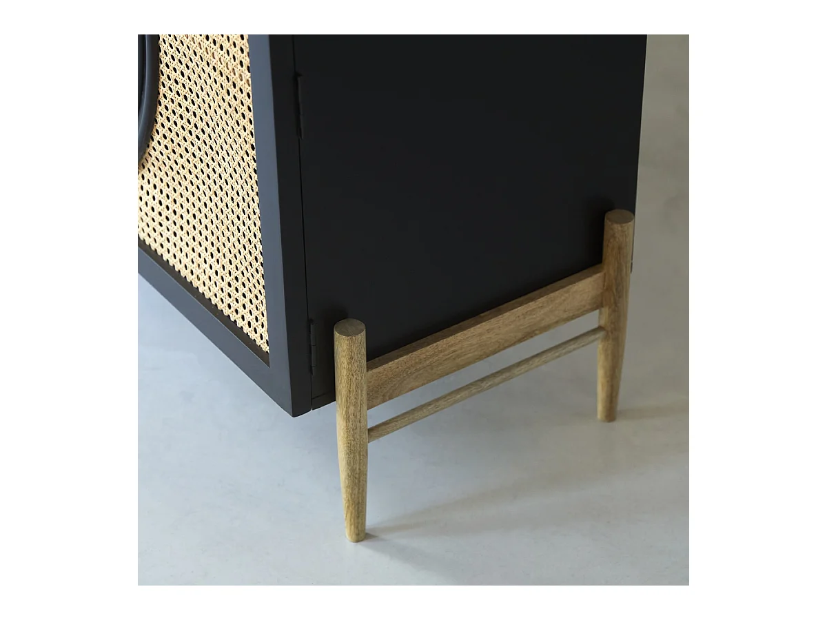 Anrichte aus massivem Mangoholz schwarz und Rattan Sina 115 cm