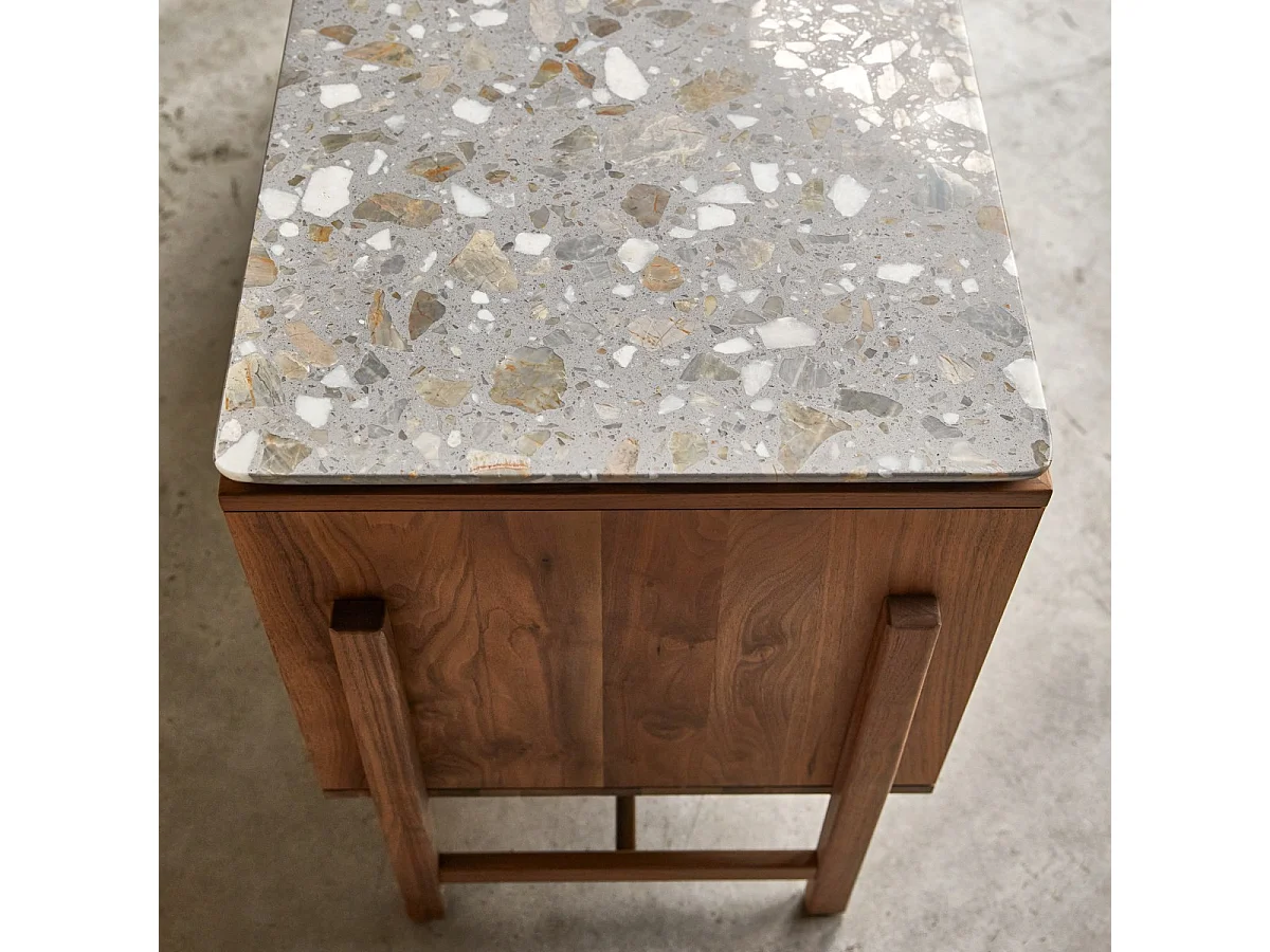Buffet Isaure en bois de noyer massif et terrazzo premium 140 cm