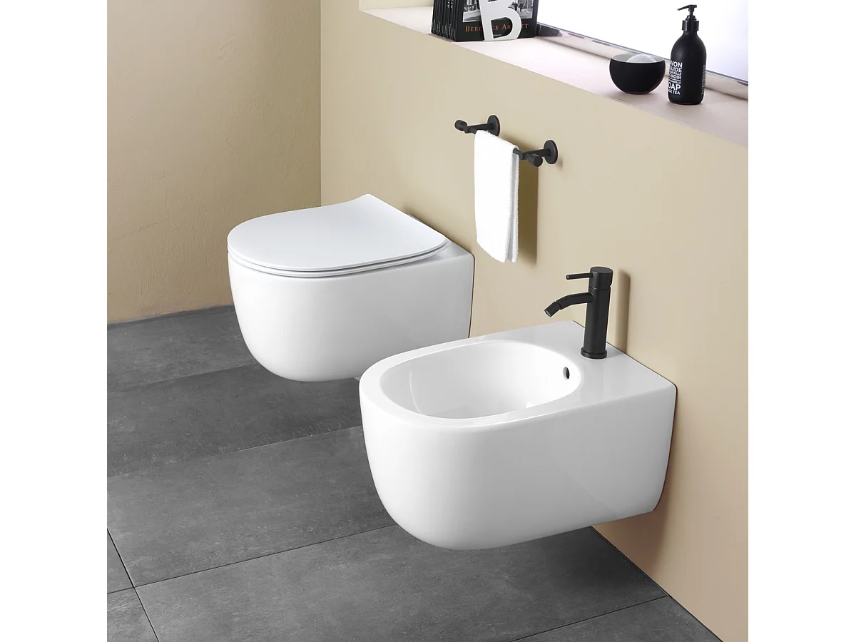 Sanitari Bidet e Vaso WC Sospesi rimless scarico vortice coprivaso softclose cloud