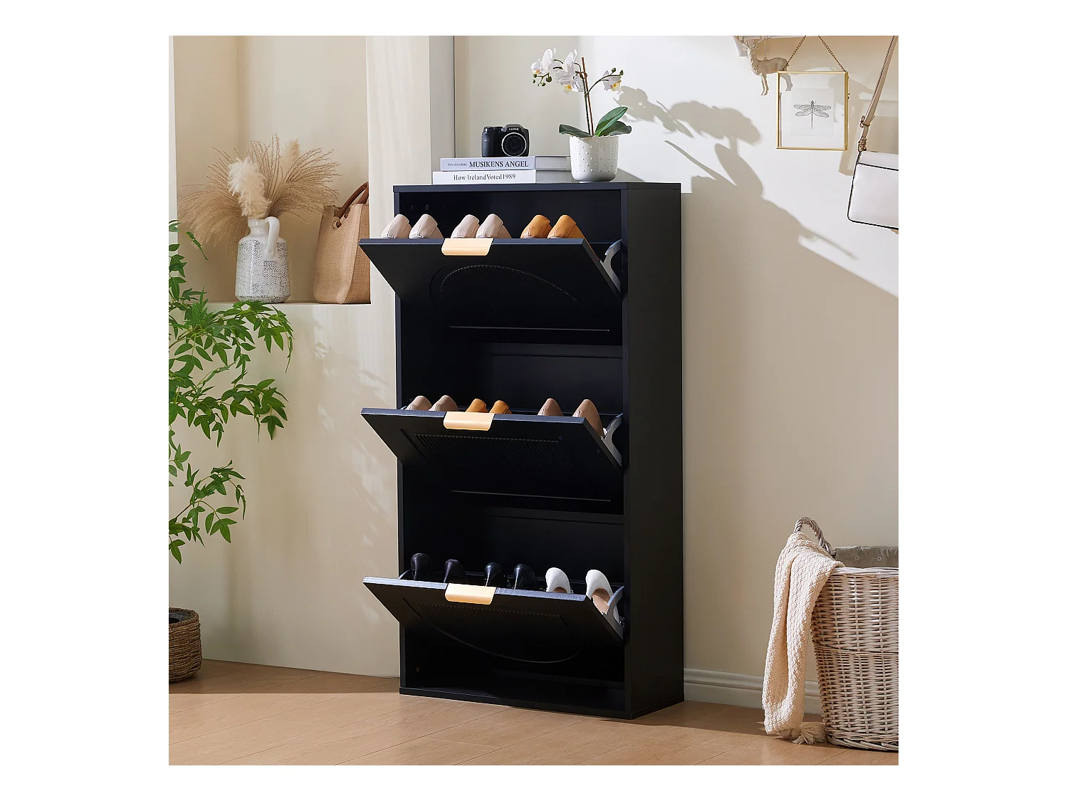 Wąska 3-skrzydłowa szafka na buty - 60 x 24 x 114 cm - do salonu - płyta MDF - czarny