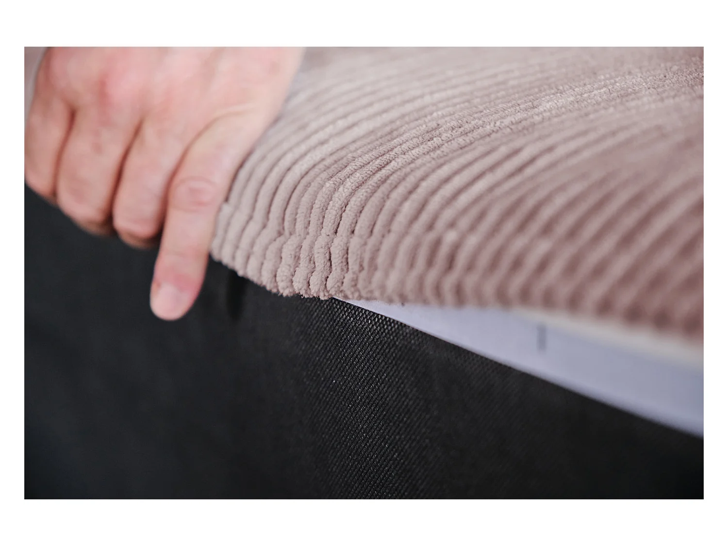 Coussin - Rose Velours côtelé - WIOLO SOFT