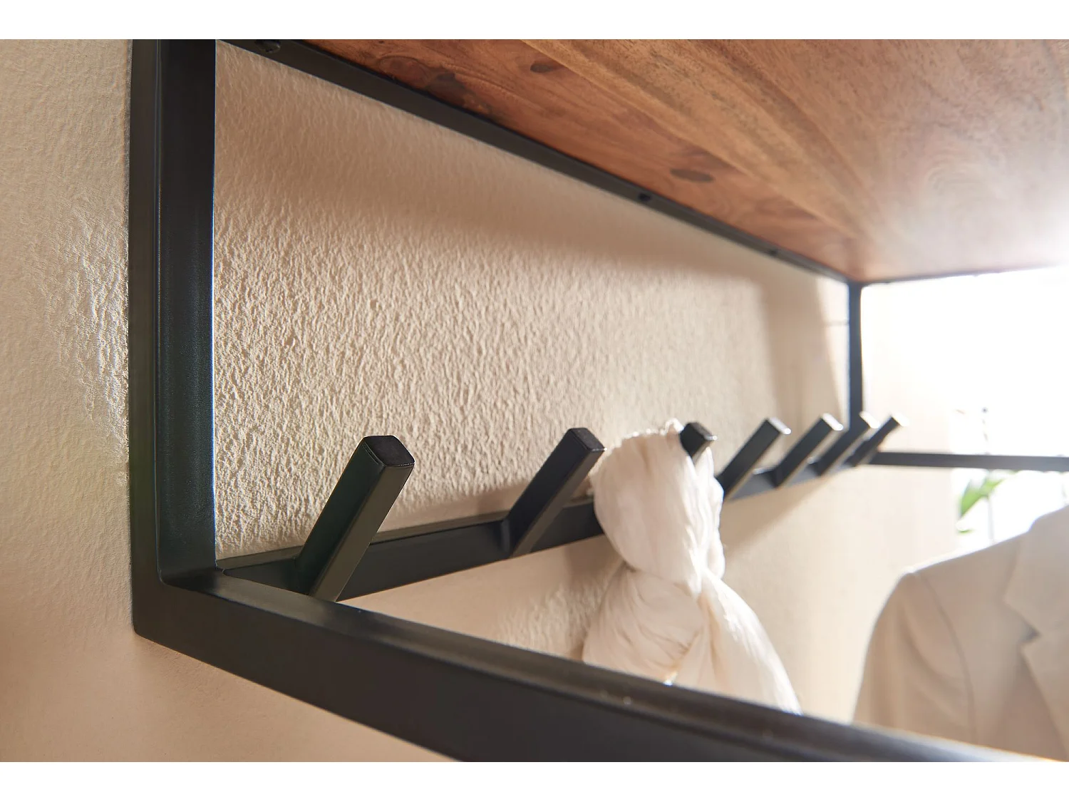 Design Wandgarderobe Akazie Massivholz / Metall 80x22x33 cm, Hakenleiste mit Ablage und