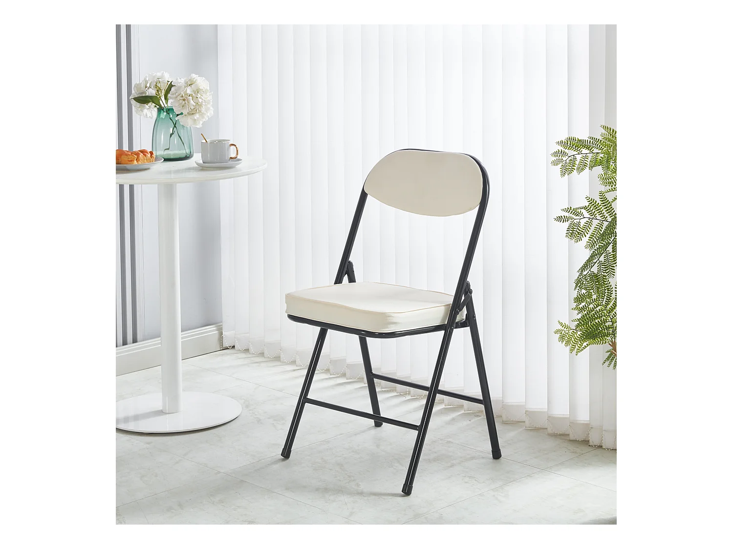 Hooma - Lot de 4 chaises pliantes confortables rembourrées avec coussin en PVC - Beige