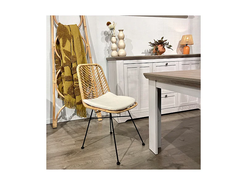 Chaise en rotin naturel tressé avec pieds métal noir – KANDY 2