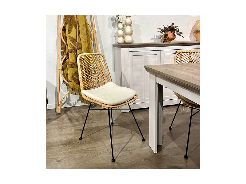 Chaise en rotin naturel tressé avec pieds métal noir – KANDY 2