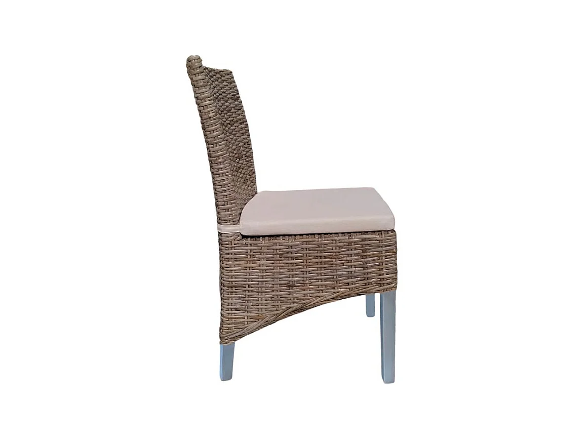 Lot 2 chaises en kubu tressé et pieds bois gris clair – BORA BORA 2