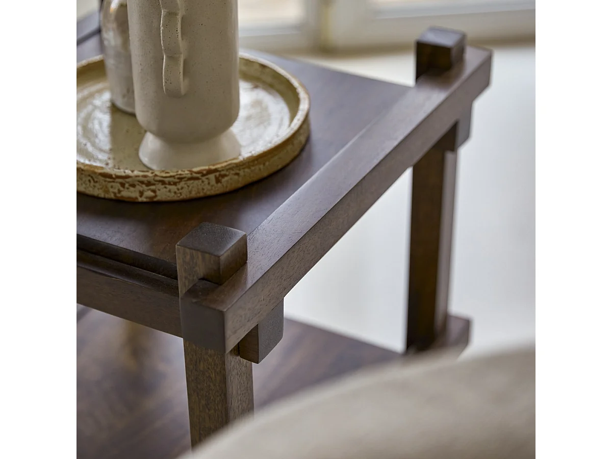 Beistelltisch Arko aus massivem Mangoholz