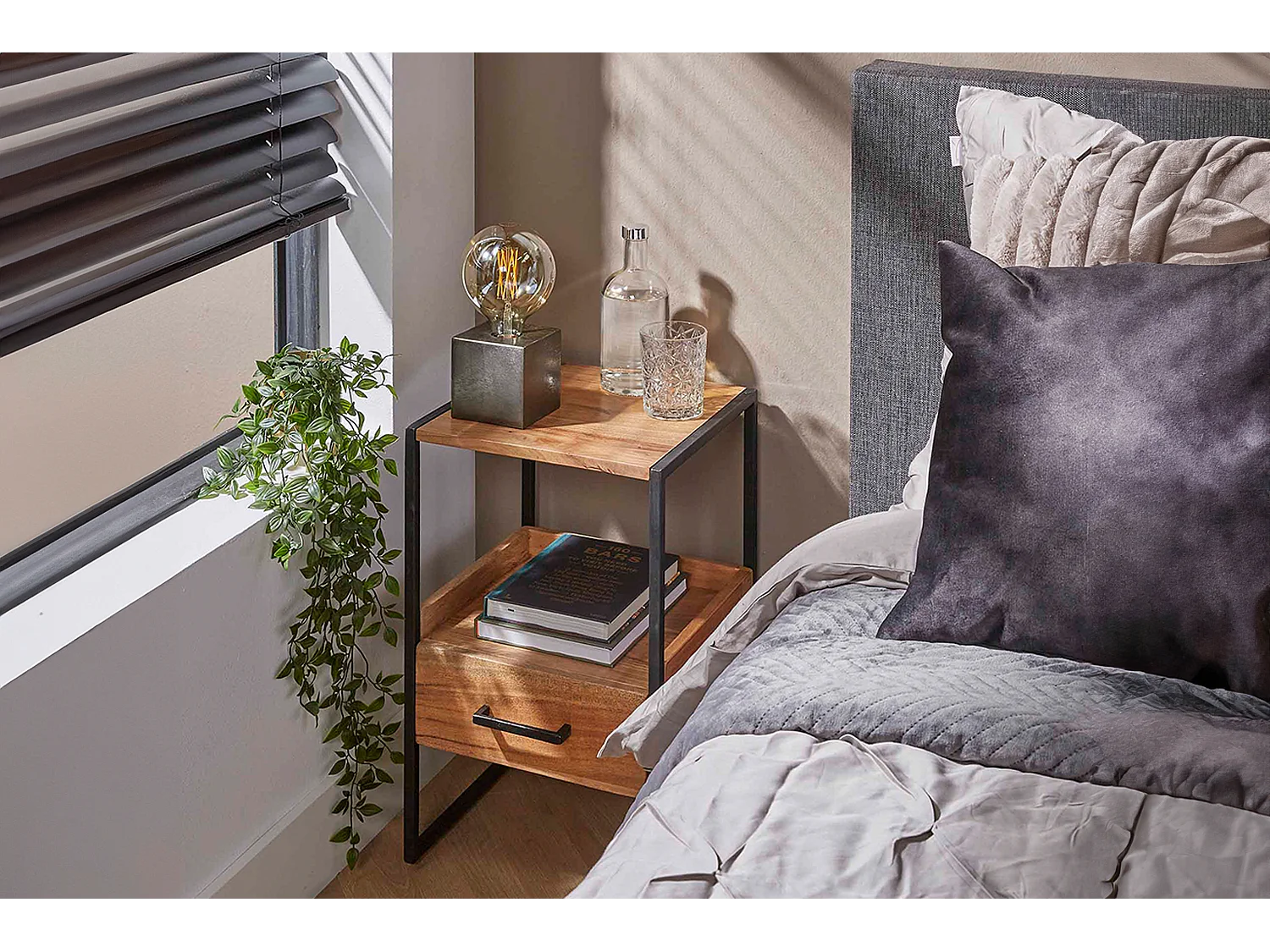 Mesilla de noche - Madera Madera - 35 x 35 cm - SHER