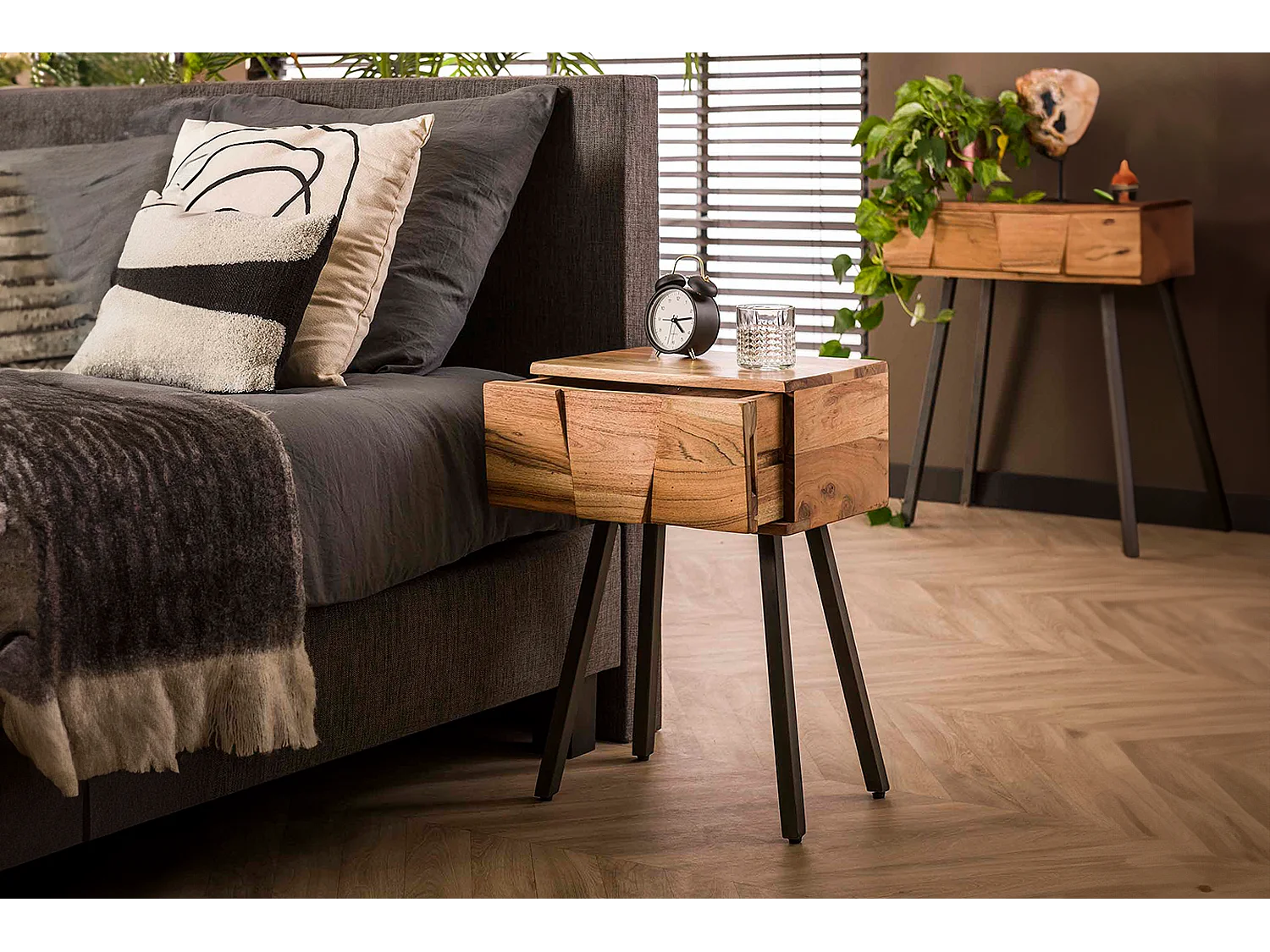 Mesilla de noche - Madera Madera - 30 x 40 cm - ANYL