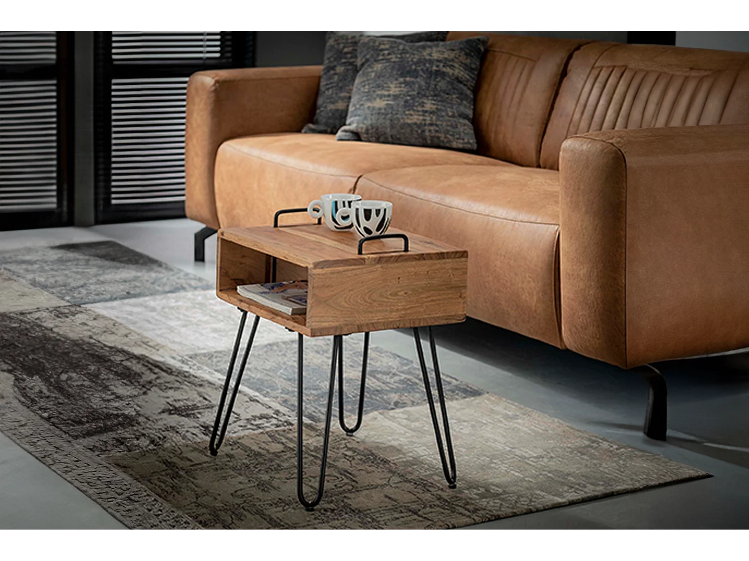 Mesilla de noche - Madera Madera - 34 x 40 cm - QARO