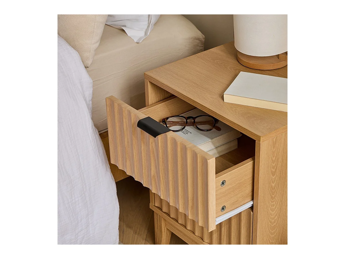 Table de chevet avec 2 tiroirs aux façades effet vague H52 cm - BOLOGNE