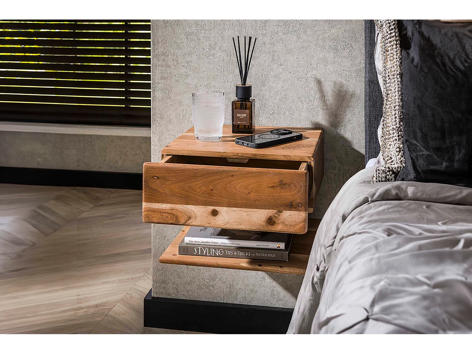 Mesilla de noche - Madera Madera - 32 x 35 cm - SILVEA