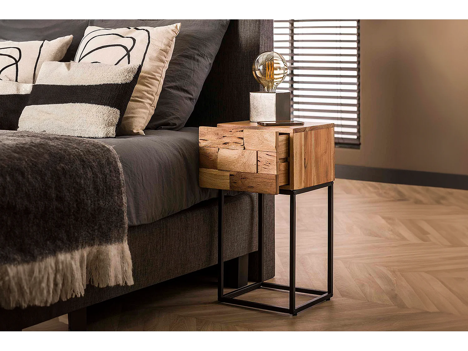 Mesilla de noche - Madera Madera - 30 x 30 cm - MILLA