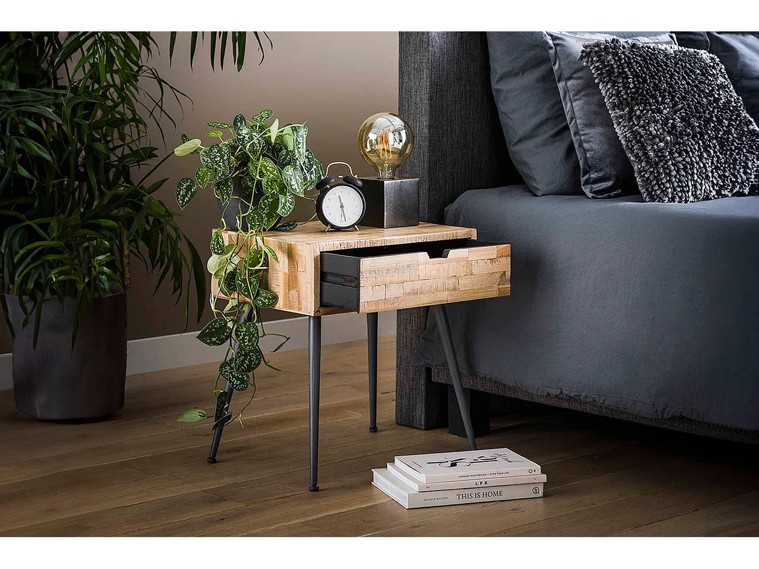 Mesilla de noche - Madera Madera - 35 x 45 cm - TICAR