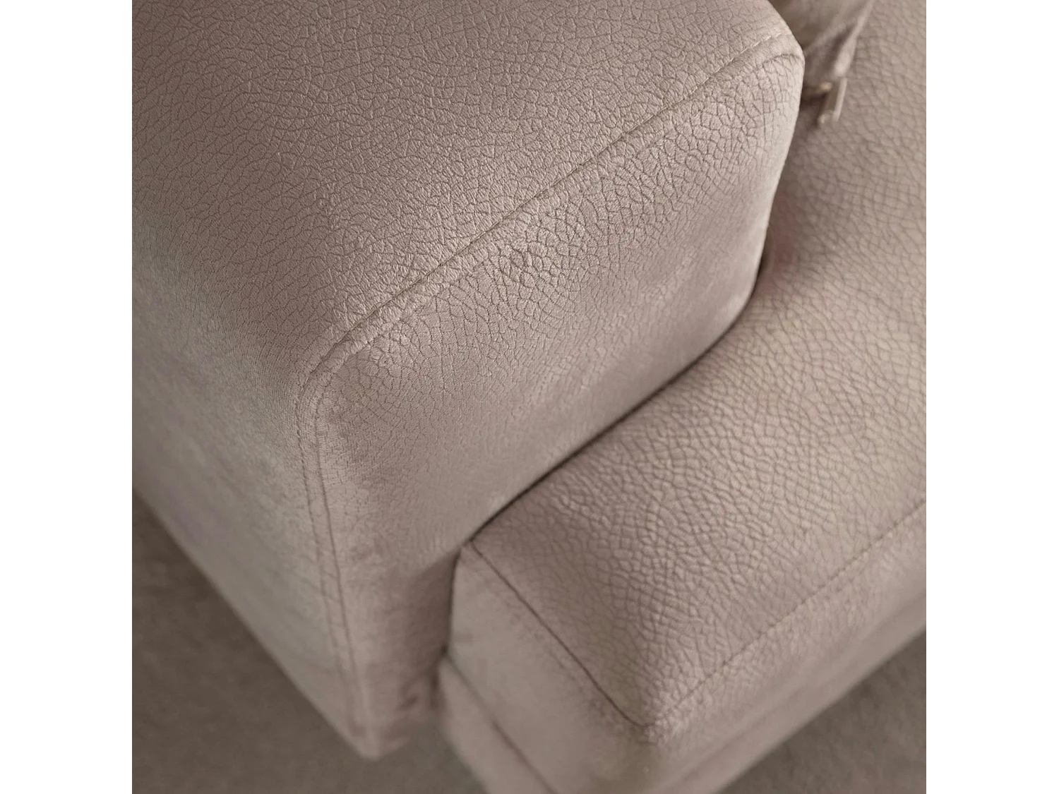 Canapé 3 places beige avec couchage d’appoint JACA