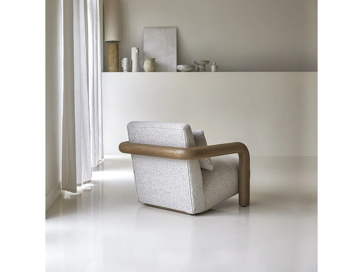 Sessel Nina aus massivem Mindiholz und ecrufarbenem Stoff ,1-Sitz