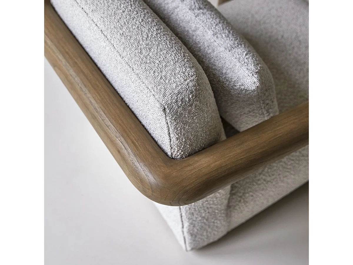 Sessel Nina aus massivem Mindiholz und ecrufarbenem Stoff ,1-Sitz