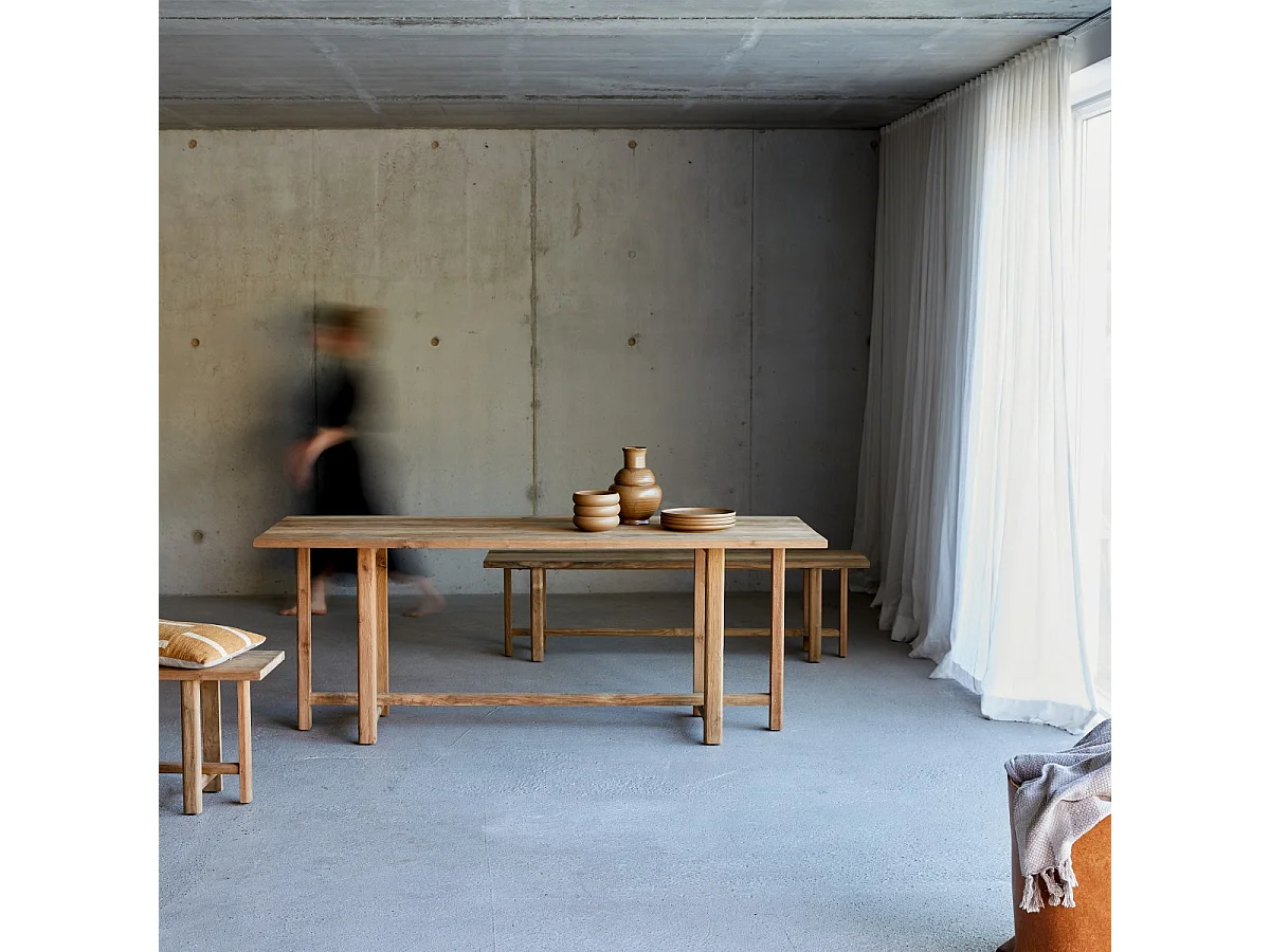 Esstisch Antonia aus massivem Recycling-Teak 200