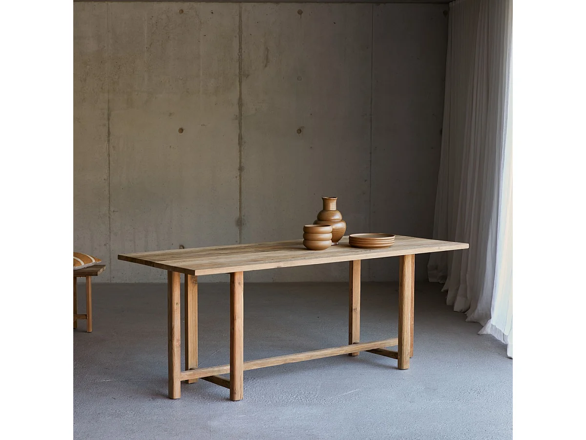 Esstisch Antonia aus massivem Recycling-Teak 200