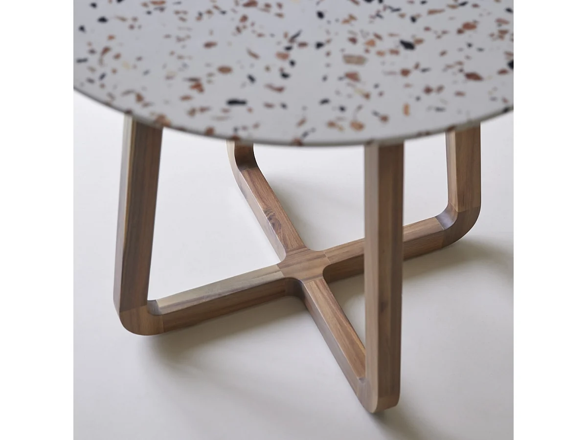 Table ronde en terrazzo premium et acacia massif 90 Elio brown