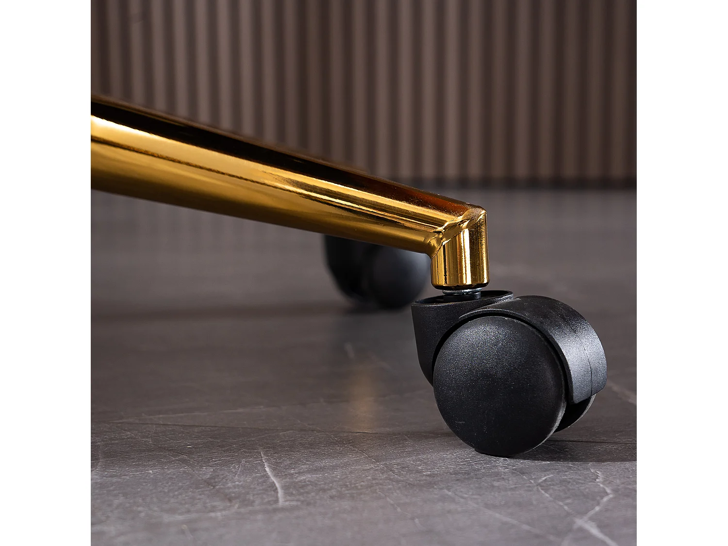 Fauteuil de bureau 360°pivotante et réglable en hauteur avec roulettes - orange