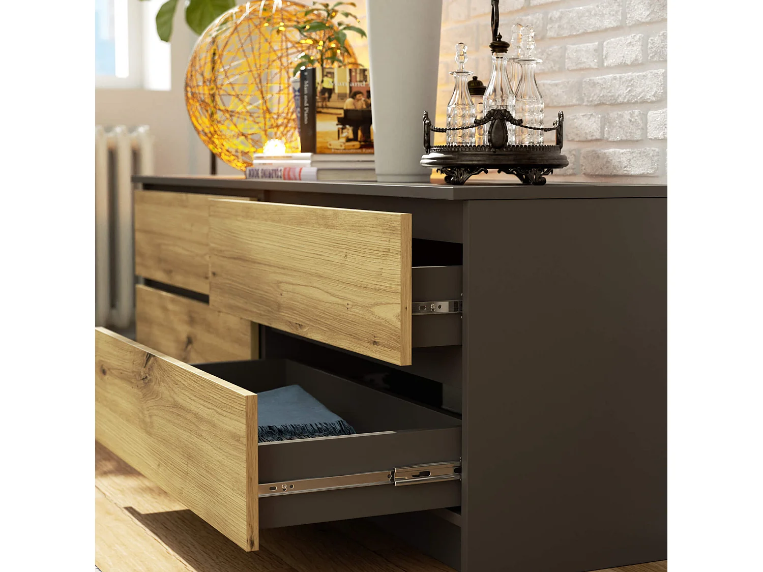 Grande Commode pour le salon AKORD K160 Gris Graphite 160 cm 4 tiroirs façade Chêne Artisan 160x40x55 cm