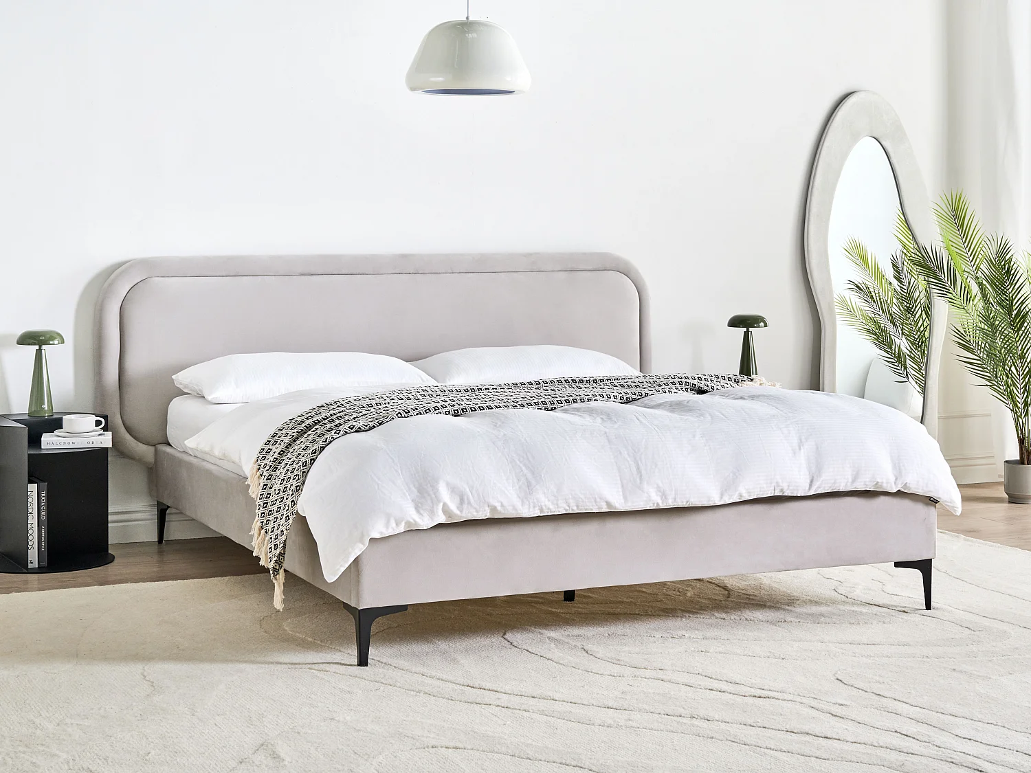 Bett mit Lattenrost Samtstoff SUZETTE 160 x 200 cm Hellgrau