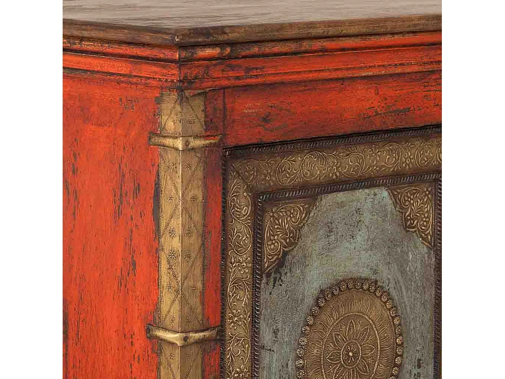 Armadio in legno intagliato rosso 102x44x183