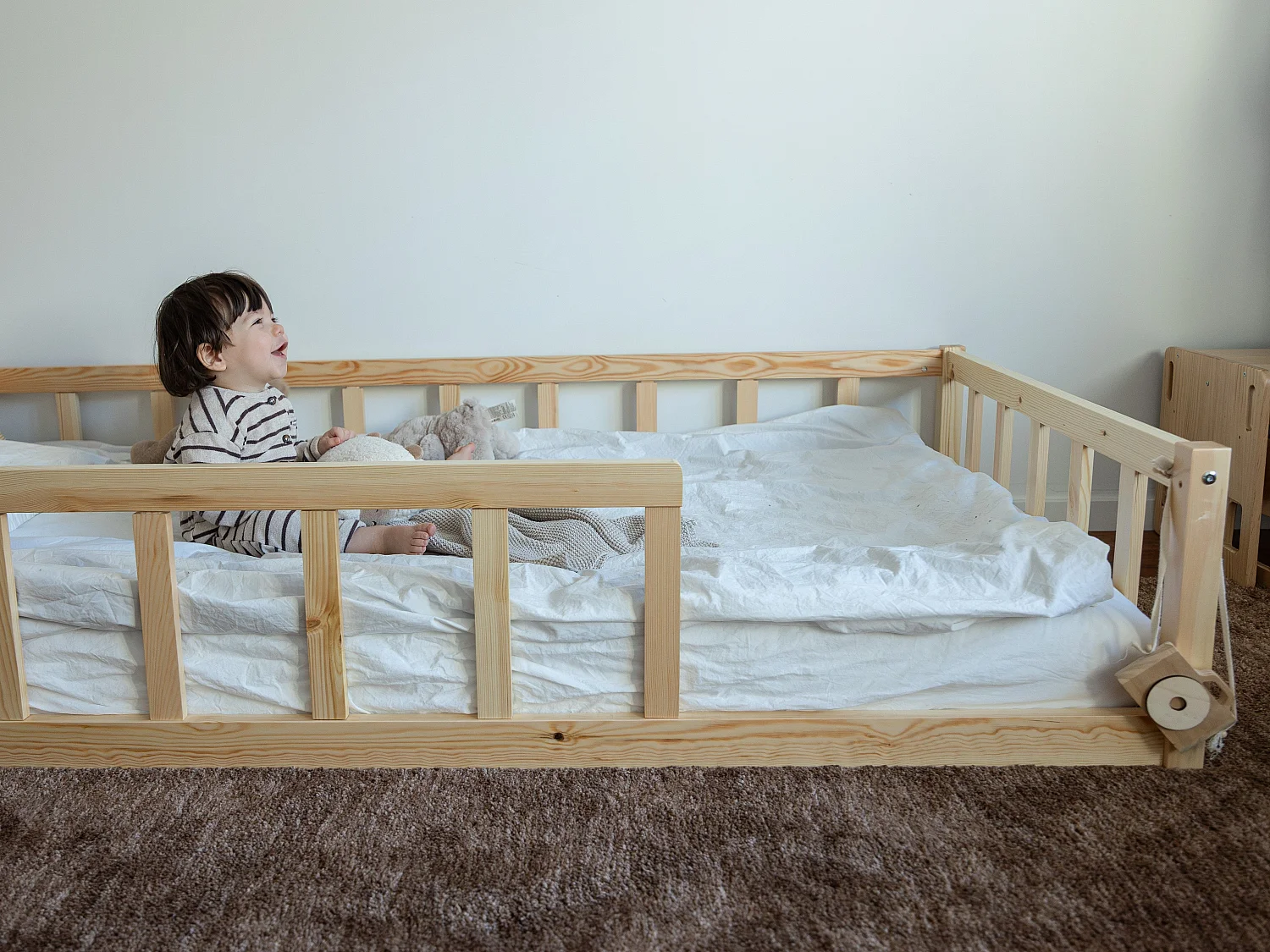 Kids Bed Pine Wood MEYMAC 90 x 200 cm (EU Single) Light Brown