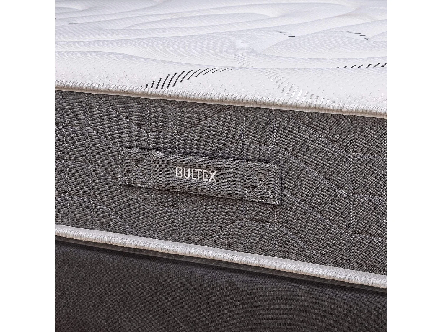 Matelas Bultex nano, mousse Bodysoft, coton et laine Ultimum 90x190