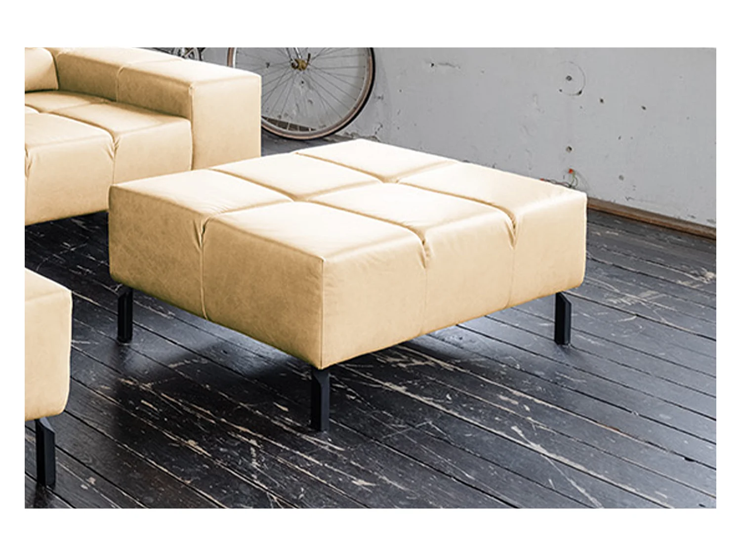 Pouf rembourré - beige cuir - NELSON