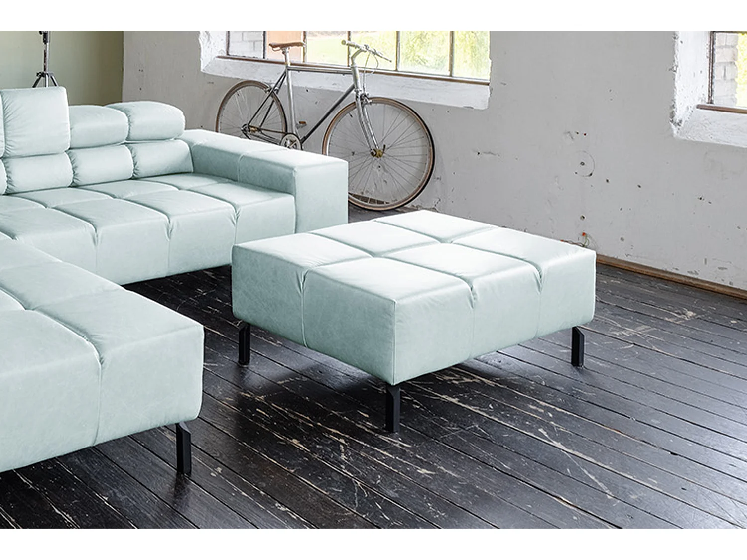 Polsterhocker - Hellblau Leder - NELSON