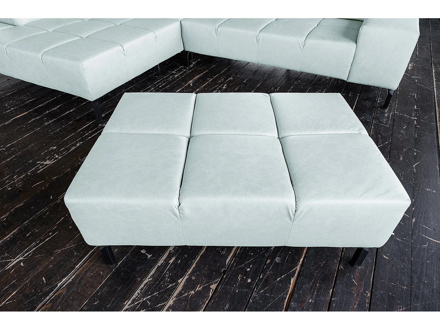 Pouf imbottito - azzurro chiaro pelle - NELSON