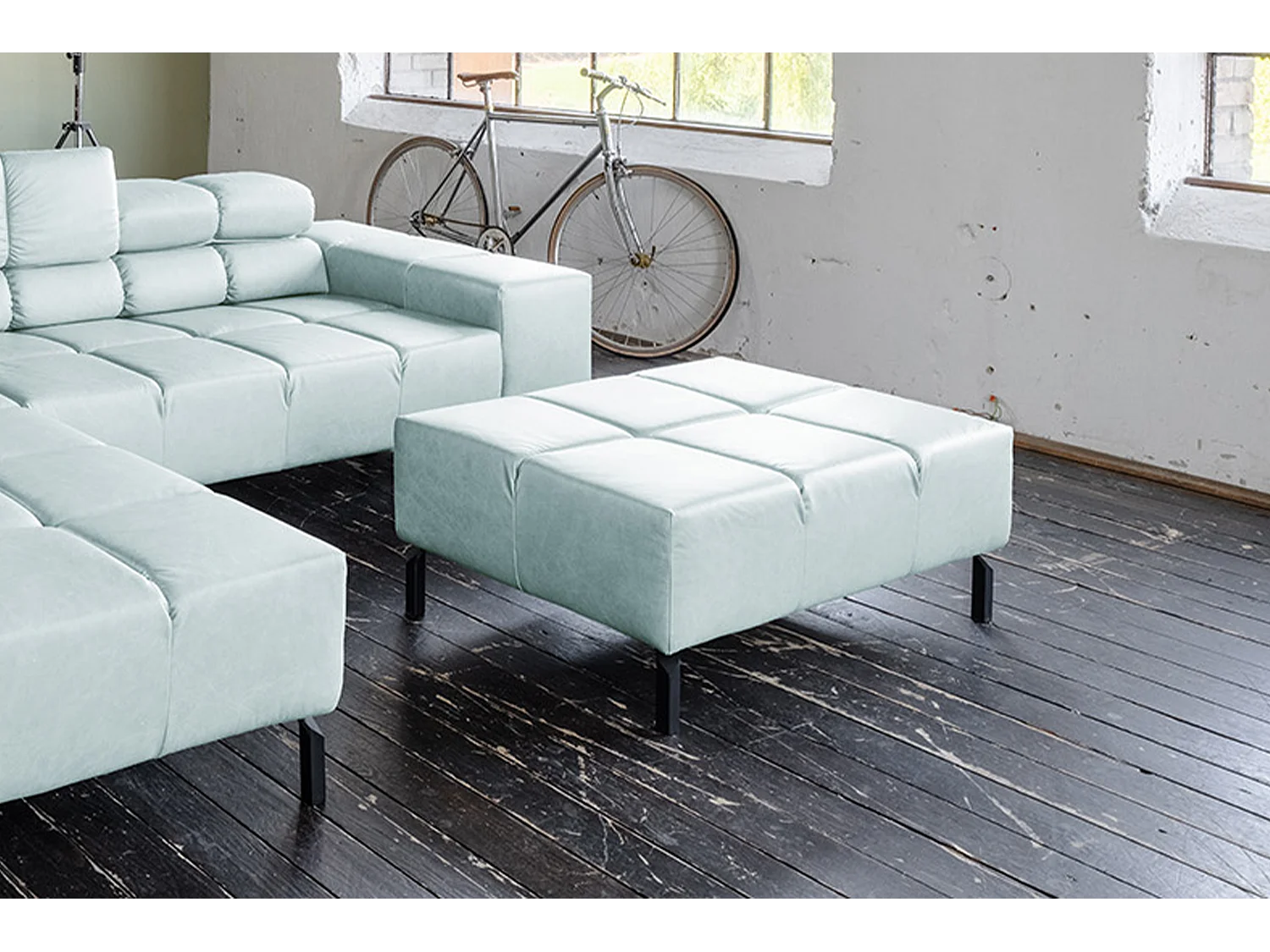 Polsterhocker - Hellblau Leder - NELSON