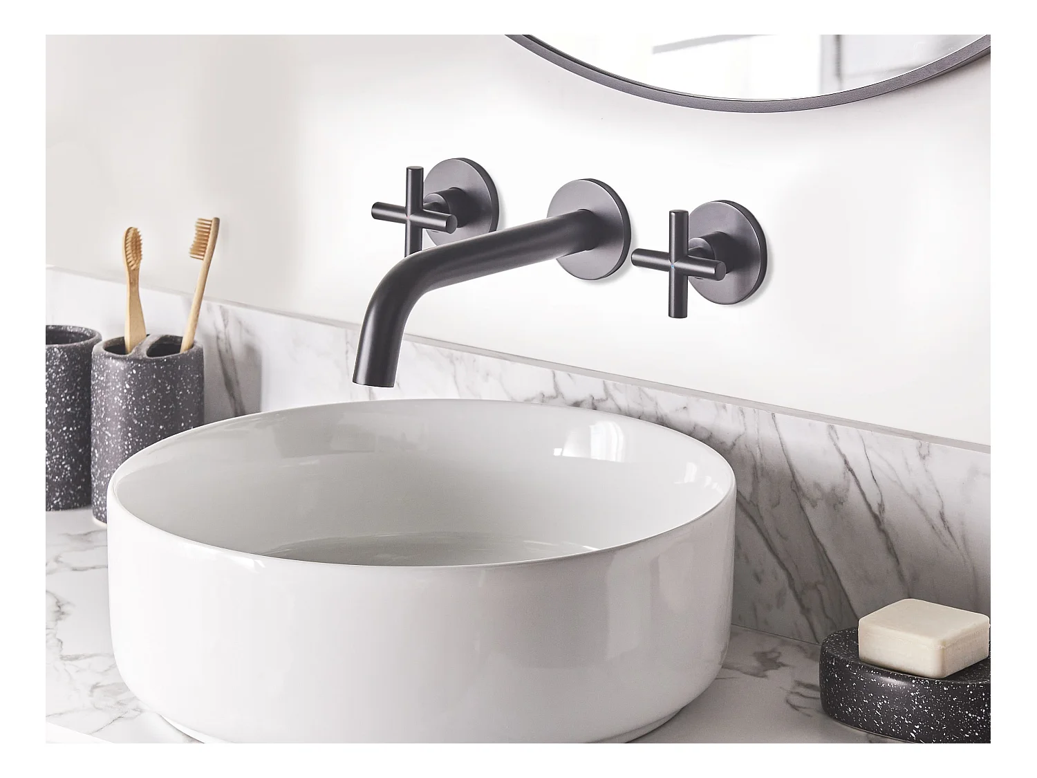 Robinet de lavabo mural KAIETEUR Laiton Noir