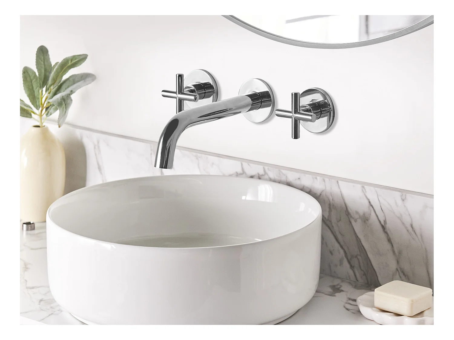 Robinet de lavabo mural KAIETEUR Laiton Argenté