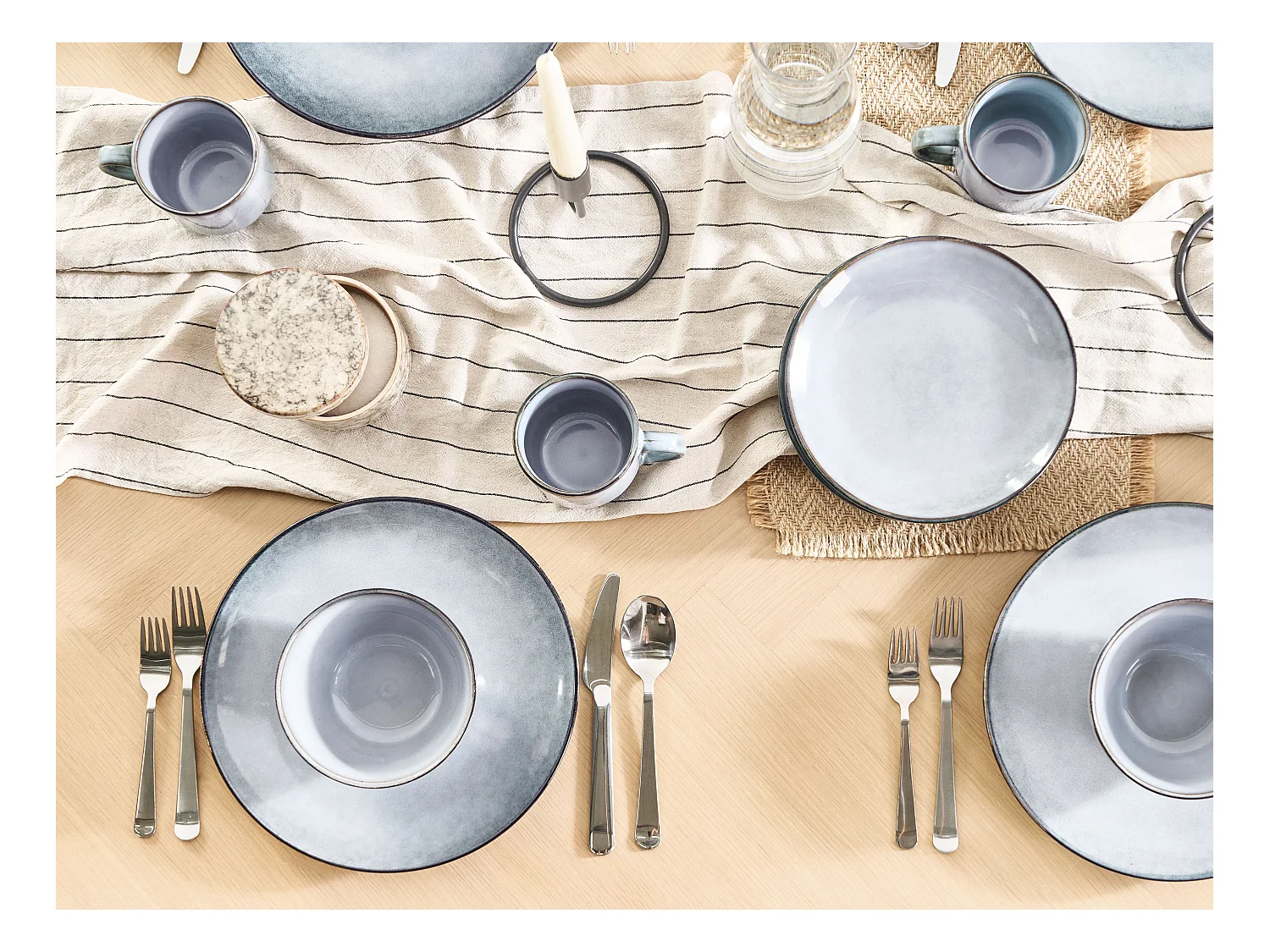 Lot de 8 assiettes plates JUNIPER Grès Bleu clair