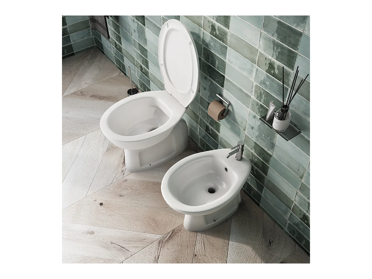 Sanitari tradizionali WC e Bidet con scarico pavimento sedile softclose Sigma