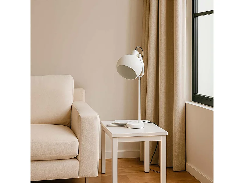 Porta velas em metal branco 24x24x83h cm