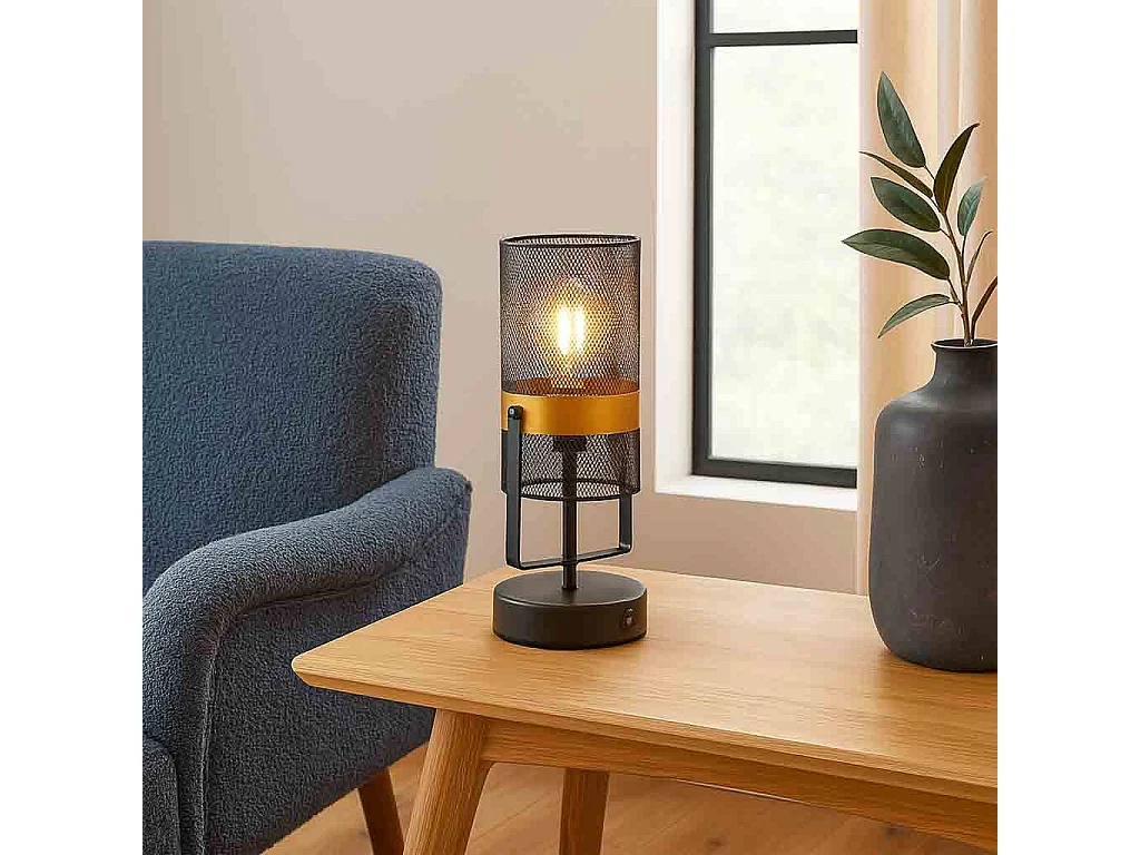 Candeeiro de mesa em metal preto com 1 foco 12,5x12,5x31h cm