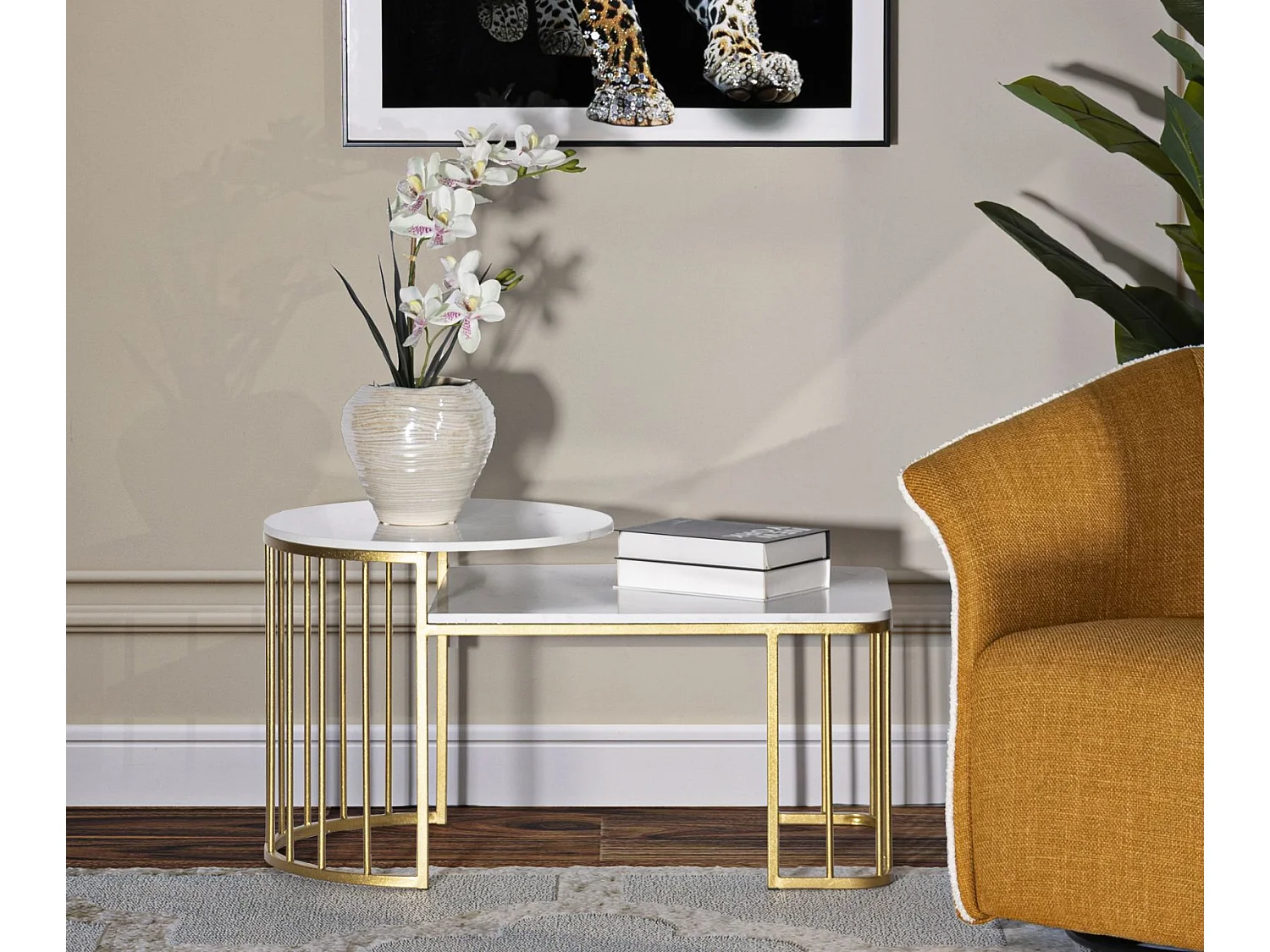 Table basse en métal doré et marbre, 90x50x50 cm