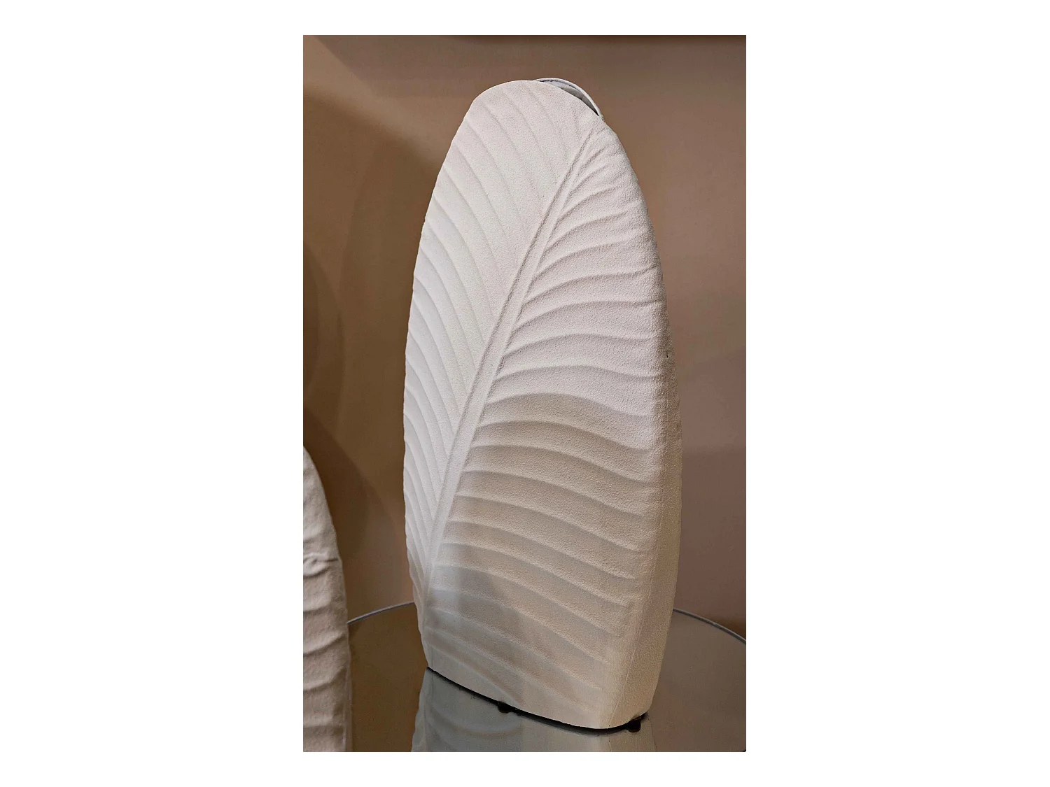 Vase en métal couleur crème cm 31x13x53,5