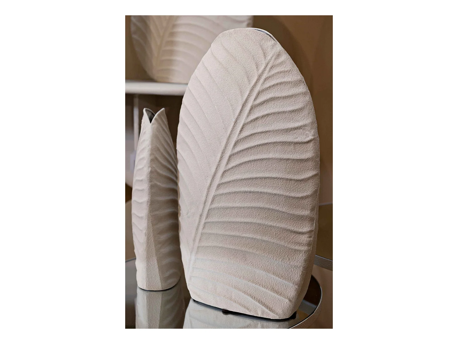 Vase en métal couleur crème 26x11x41 cm