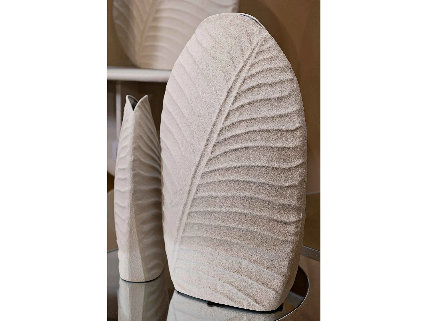 Vase en métal couleur crème 26x11x41 cm