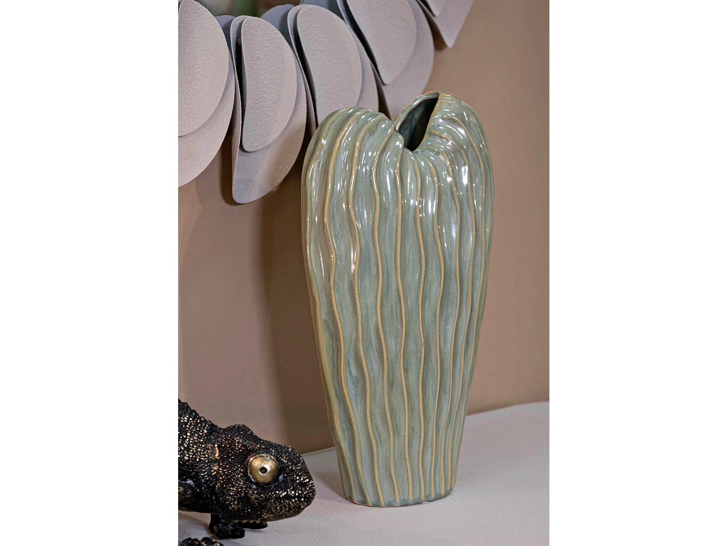 Vase en céramique verte 22x10x39 cm